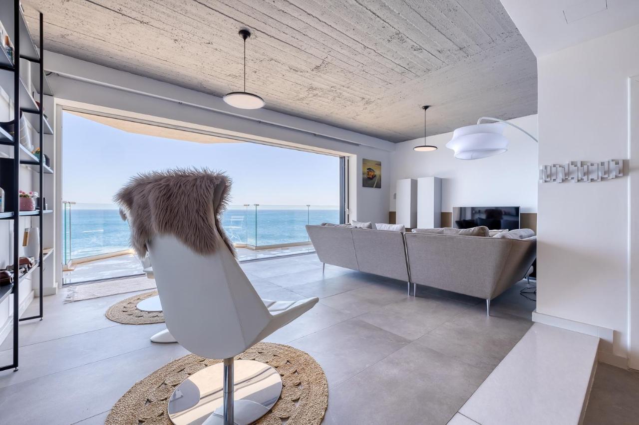Superb Seafront Family