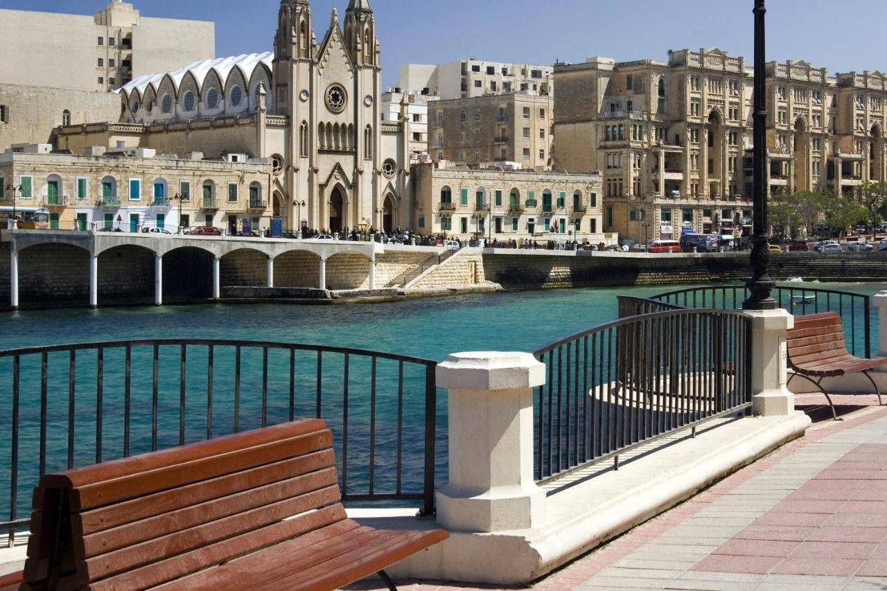 Apartment Superb Seafront Family